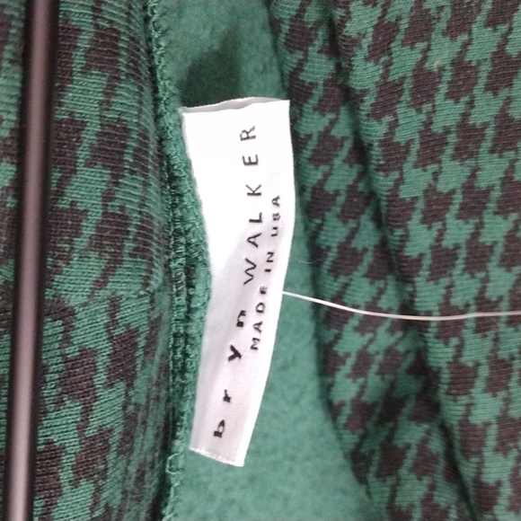 Sweater Tunic size M Black & Green Organic Bamboo -Bryn Walker NWT - Picture 4 of 8